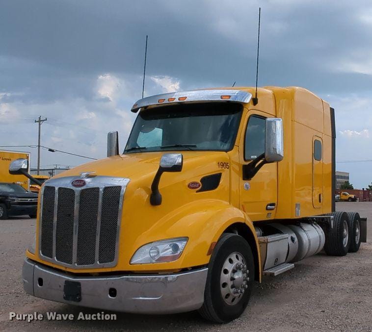 Main image Peterbilt 579