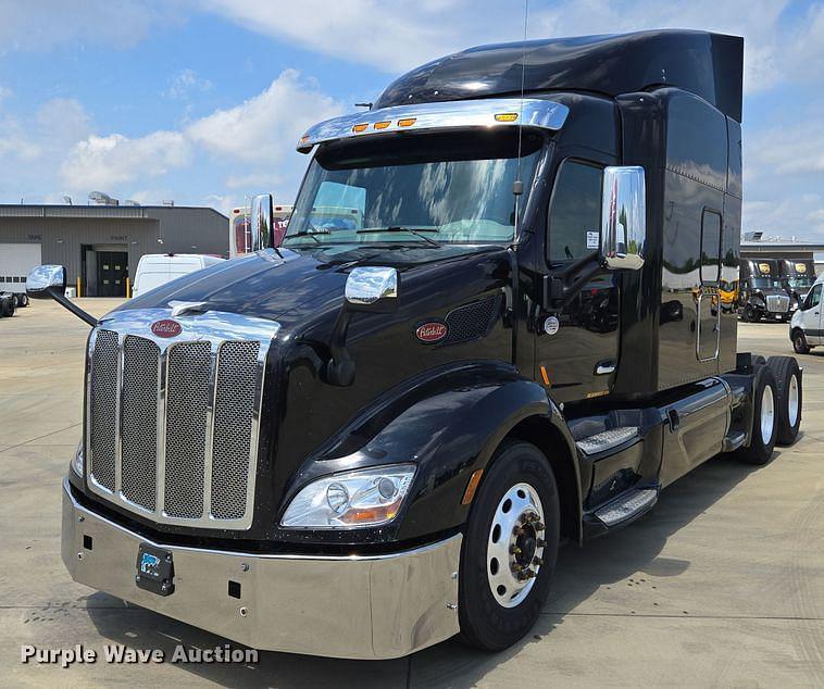 Image of Peterbilt 579 Primary image