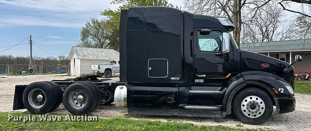 Image of Peterbilt 579 equipment image 3