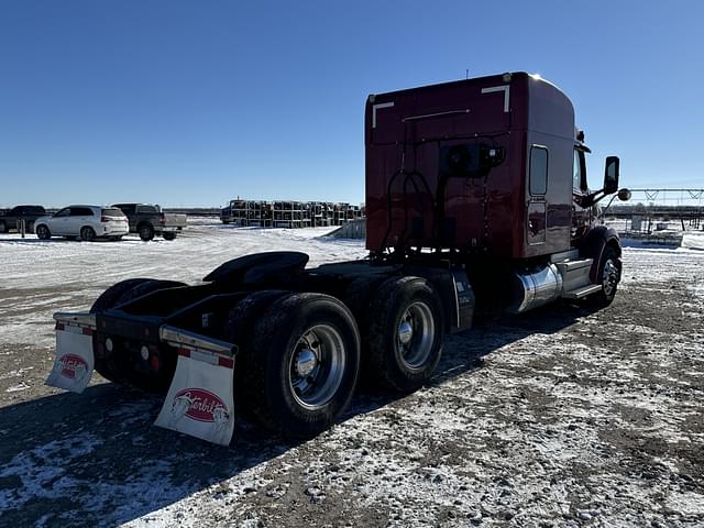 Image of Peterbilt 579 equipment image 4