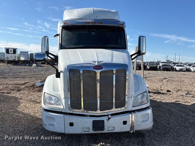 Image of Peterbilt 579 equipment image 1