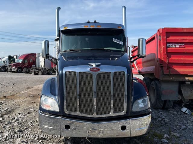 Image of Peterbilt 579 equipment image 1
