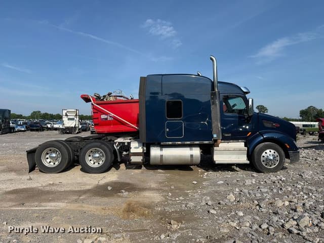 Image of Peterbilt 579 equipment image 3