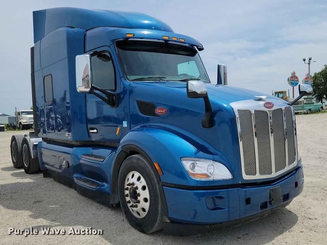 Image of Peterbilt 579 equipment image 2