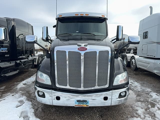 Image of Peterbilt 579 equipment image 1