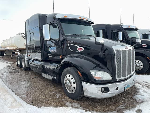 Image of Peterbilt 579 equipment image 3