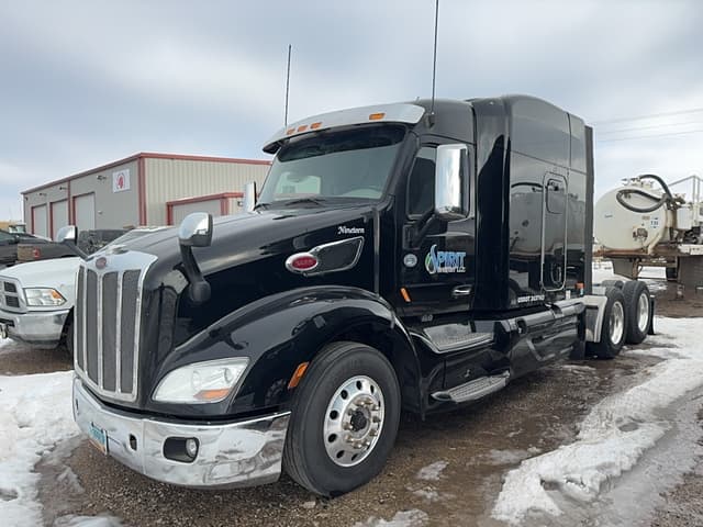 Image of Peterbilt 579 equipment image 1