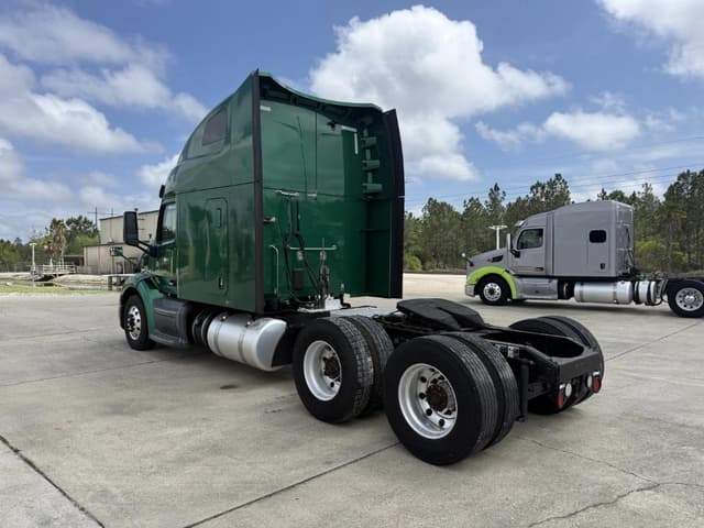 Image of Peterbilt 579 equipment image 3