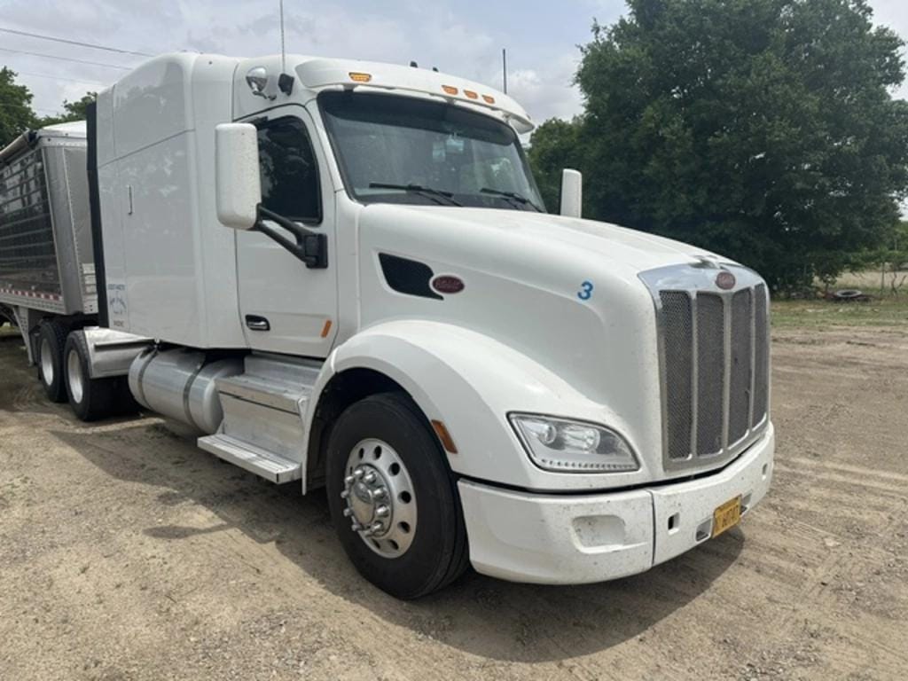 2019 Peterbilt 579 Equipment Image0