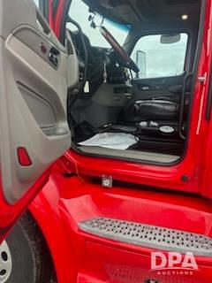 Image of Peterbilt 579 equipment image 4