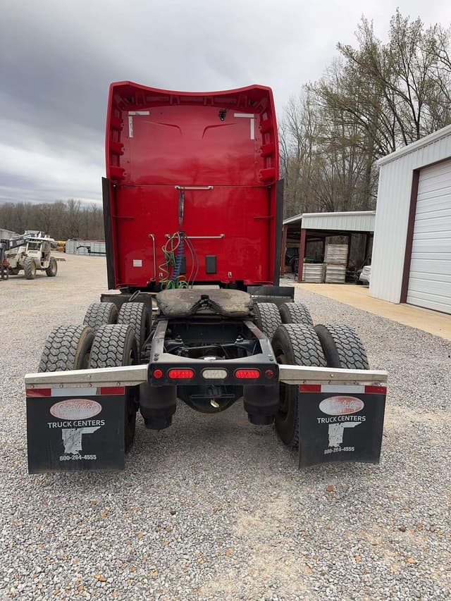Image of Peterbilt 579 equipment image 4