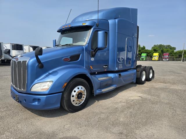 Image of Peterbilt 579 equipment image 2
