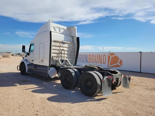 Image of Peterbilt 579 equipment image 2