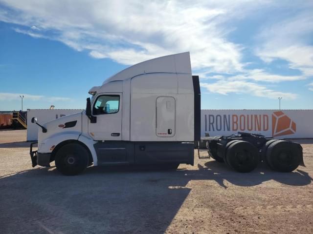 Image of Peterbilt 579 equipment image 1