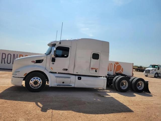 Image of Peterbilt 579 equipment image 1