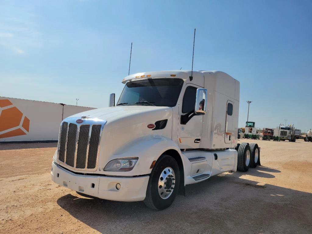 Image of Peterbilt 579 Primary image