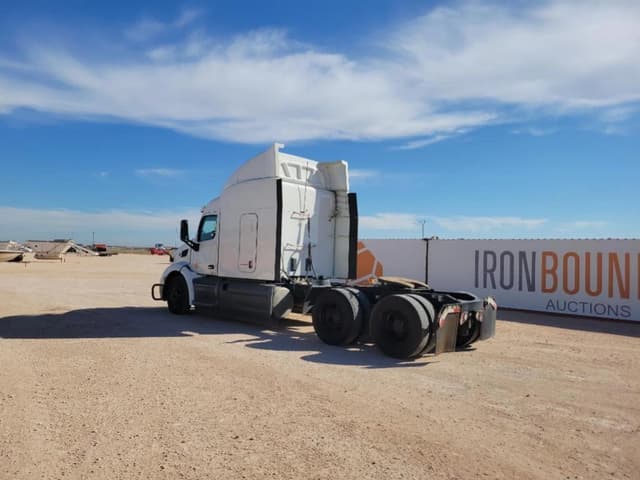 Image of Peterbilt 579 equipment image 3