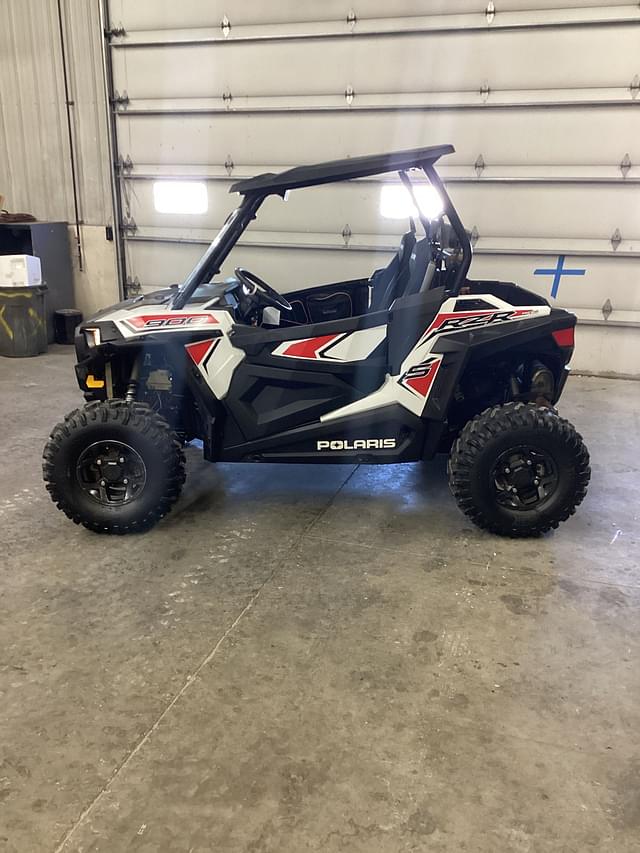 Image of Polaris RZR 900 equipment image 4