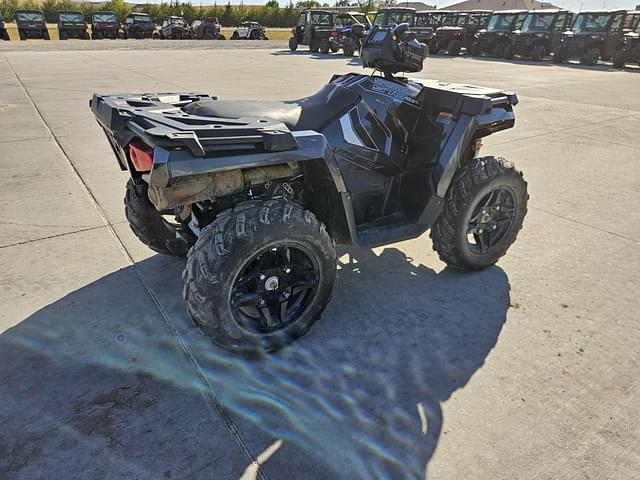 Image of Polaris Sportsman 570 equipment image 4