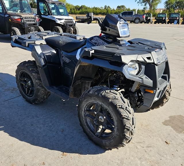 Image of Polaris Sportsman 570 equipment image 1