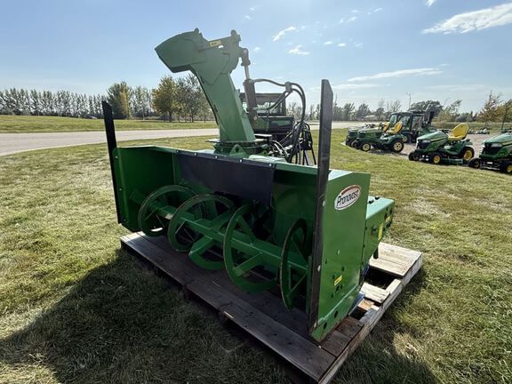 2019 Pronovost P-680 Equipment Image0