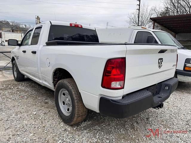 Image of Dodge Ram 1500 equipment image 2