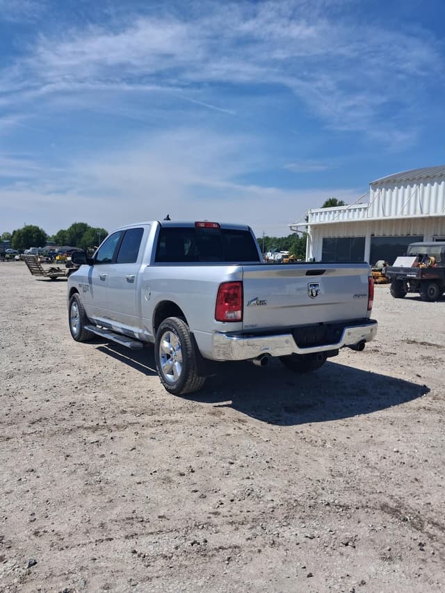 Image of Dodge Ram 1500 equipment image 2
