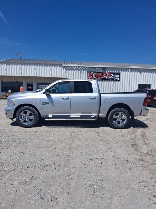 Image of Dodge Ram 1500 equipment image 1