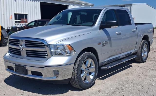 Image of Dodge Ram 1500 equipment image 3
