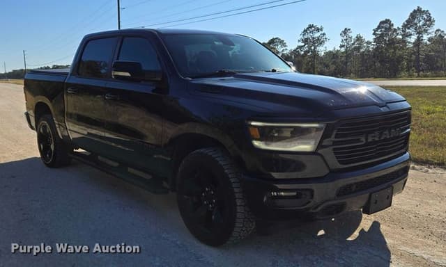 Image of Dodge Ram 1500 equipment image 2