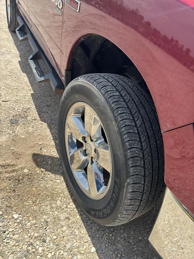 Image of Dodge Ram 1500 equipment image 3