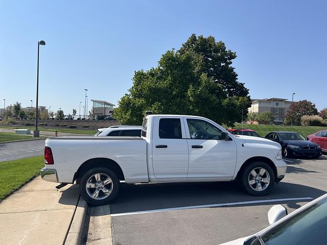 Image of Dodge Ram 1500 equipment image 3