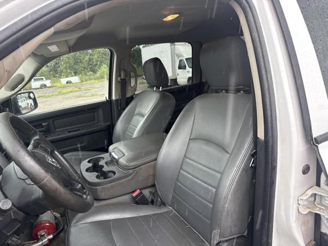 Image of Dodge Ram 1500 equipment image 2