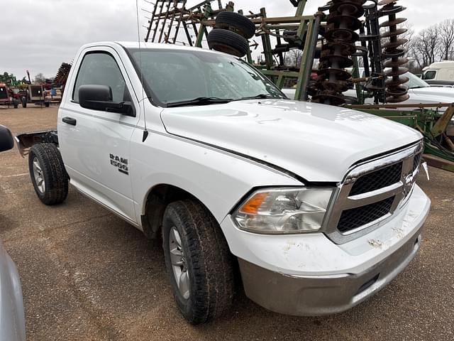 Image of Dodge Ram 1500 equipment image 1