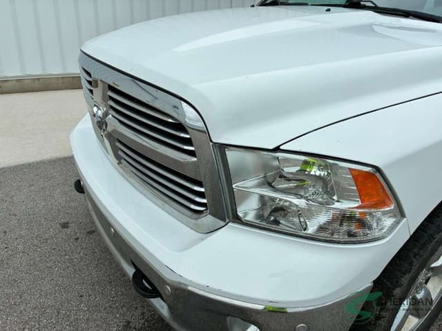Image of Dodge Ram 1500 equipment image 2