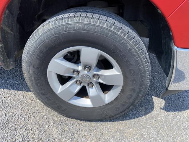 Image of Dodge Ram 1500 equipment image 4