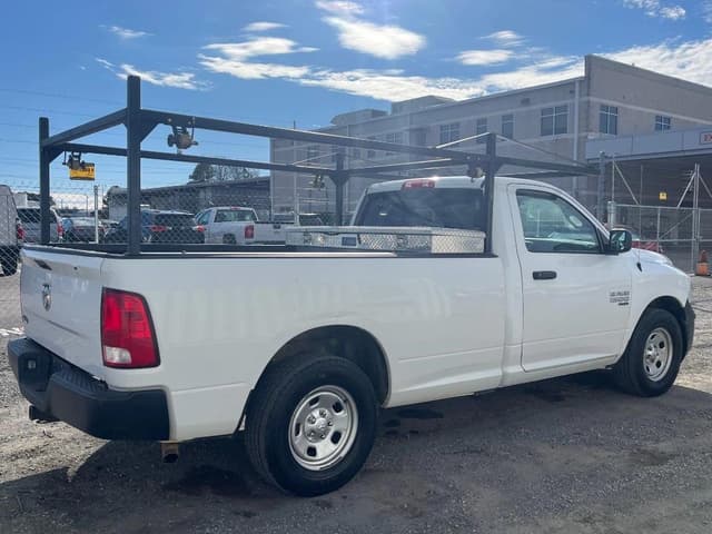 Image of Dodge Ram 1500 equipment image 4