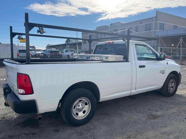 Image of Dodge Ram 1500 equipment image 4