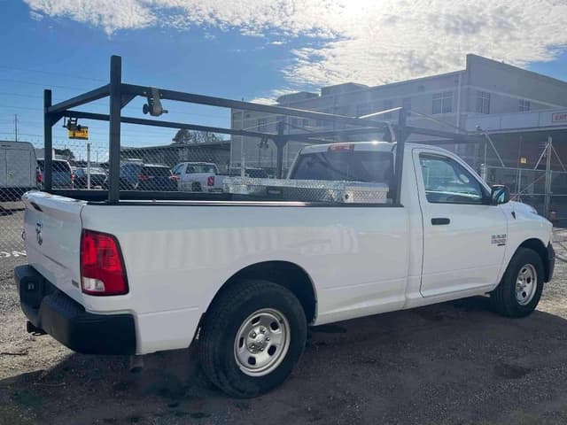 Image of Dodge Ram 1500 equipment image 4