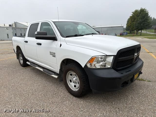 Image of Dodge Ram 1500 equipment image 2