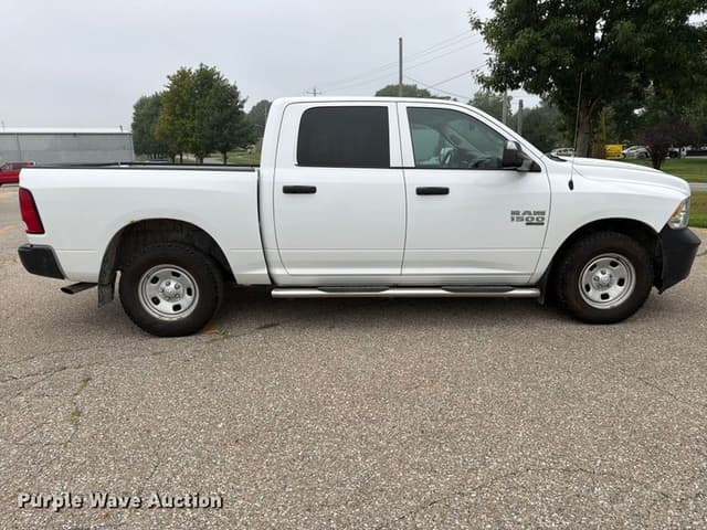 Image of Dodge Ram 1500 equipment image 3