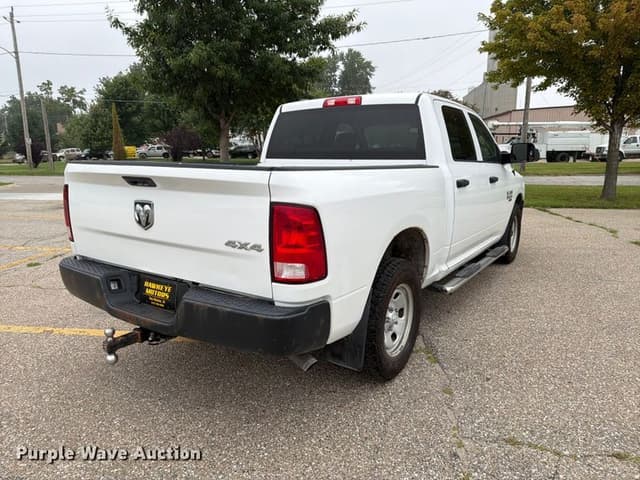 Image of Dodge Ram 1500 equipment image 4
