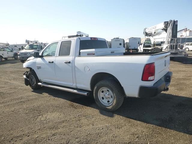 Image of Dodge Ram 1500 equipment image 3