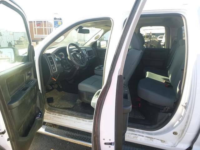 Image of Dodge Ram 1500 equipment image 4