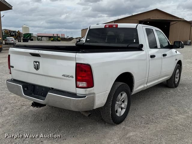Image of Dodge Ram 1500 equipment image 4