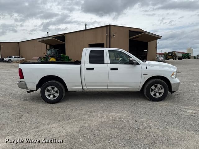 Image of Dodge Ram 1500 equipment image 3