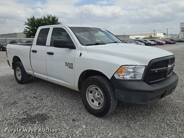 Image of Dodge Ram 1500 equipment image 2