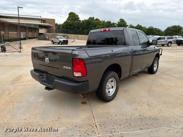 Image of Dodge Ram 1500 equipment image 4