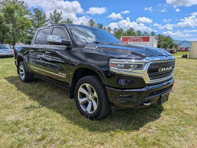 Image of Dodge Ram 1500 equipment image 3