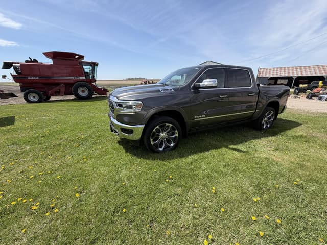 Image of Dodge Ram 1500 equipment image 4